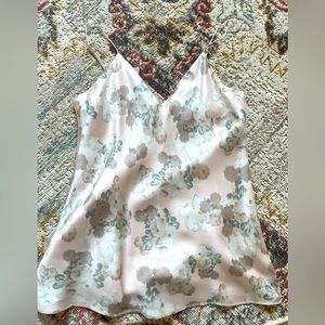 Top Cami NYC -  Floral-print
Stretch-silk satin Slightly stretchy fabric